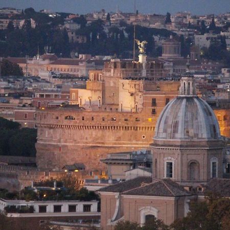 Vatican In The Moonlight Apartment Rome Buitenkant foto