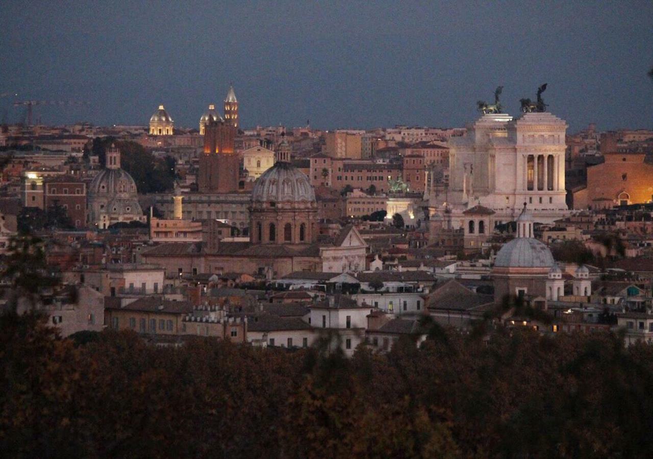 Vatican In The Moonlight Apartment Rome Buitenkant foto